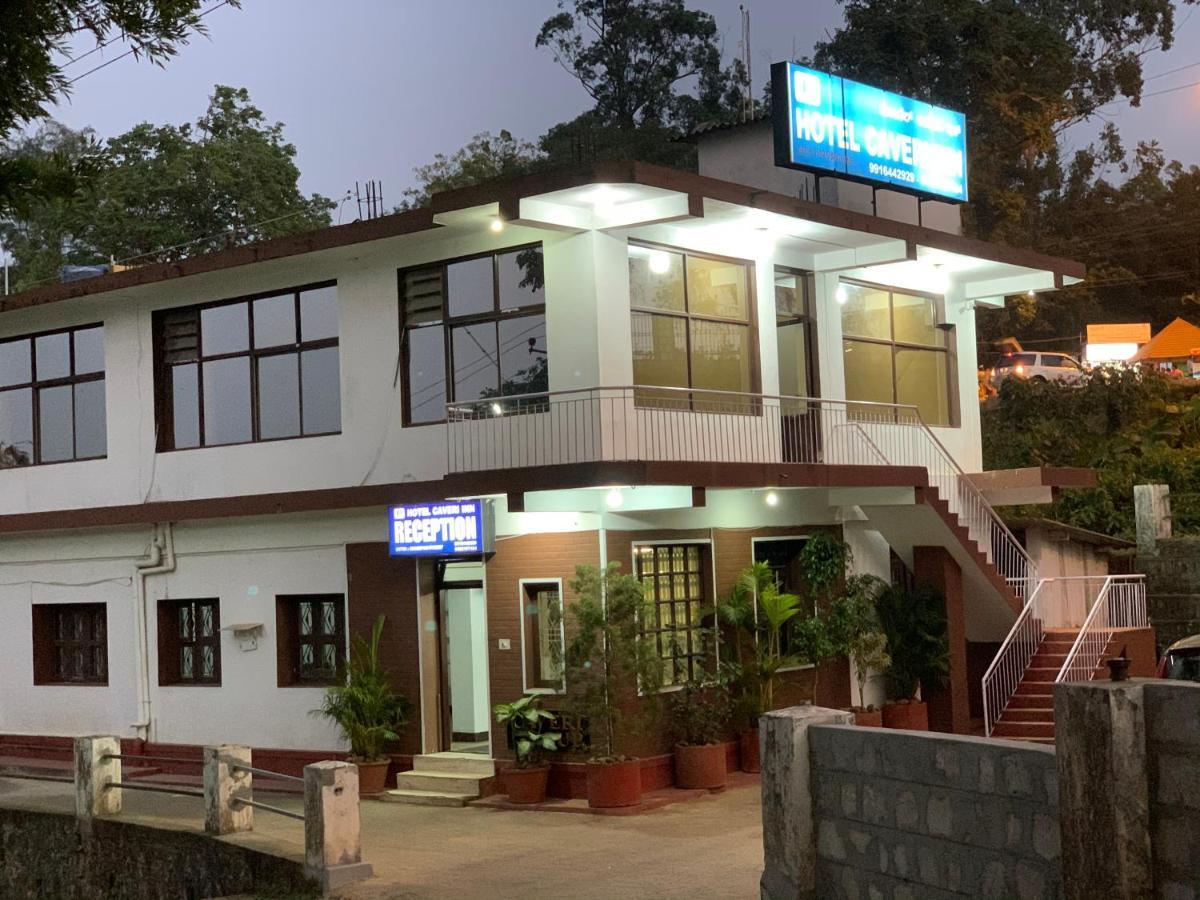 Hotel caveri inn Madikeri Esterno foto