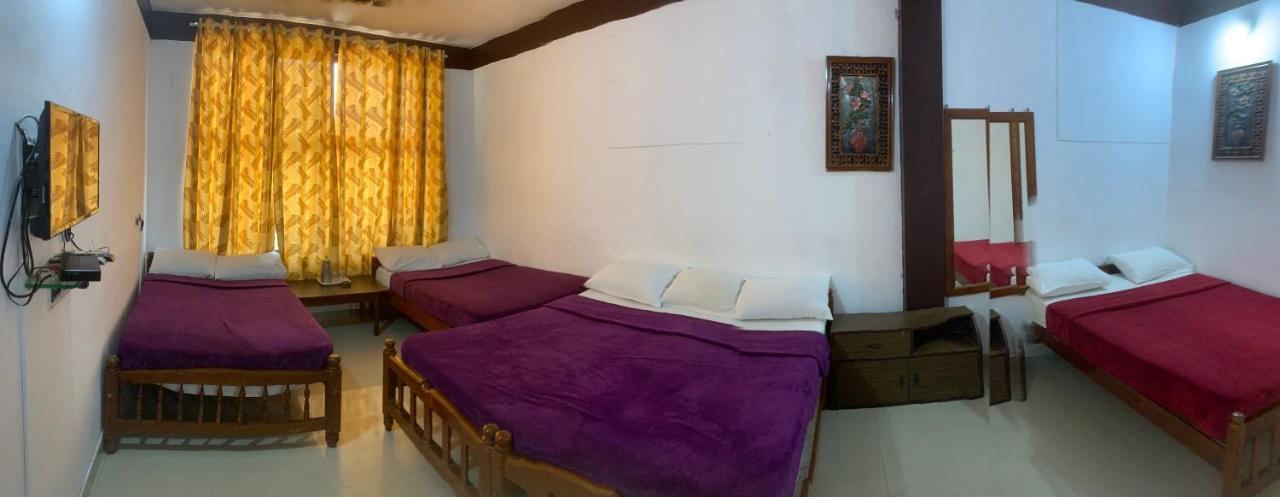 Hotel caveri inn Madikeri Esterno foto