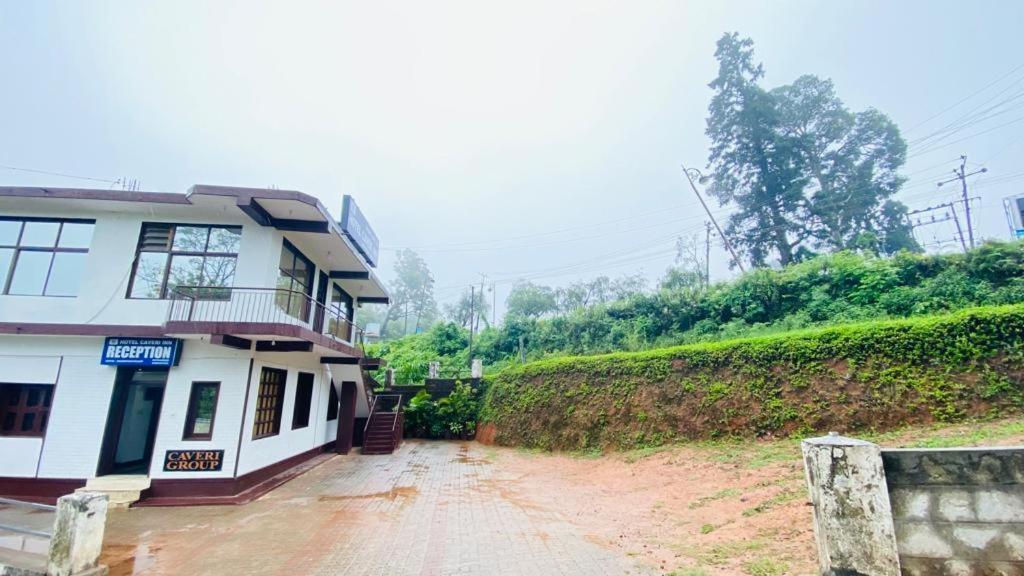 Hotel caveri inn Madikeri Esterno foto