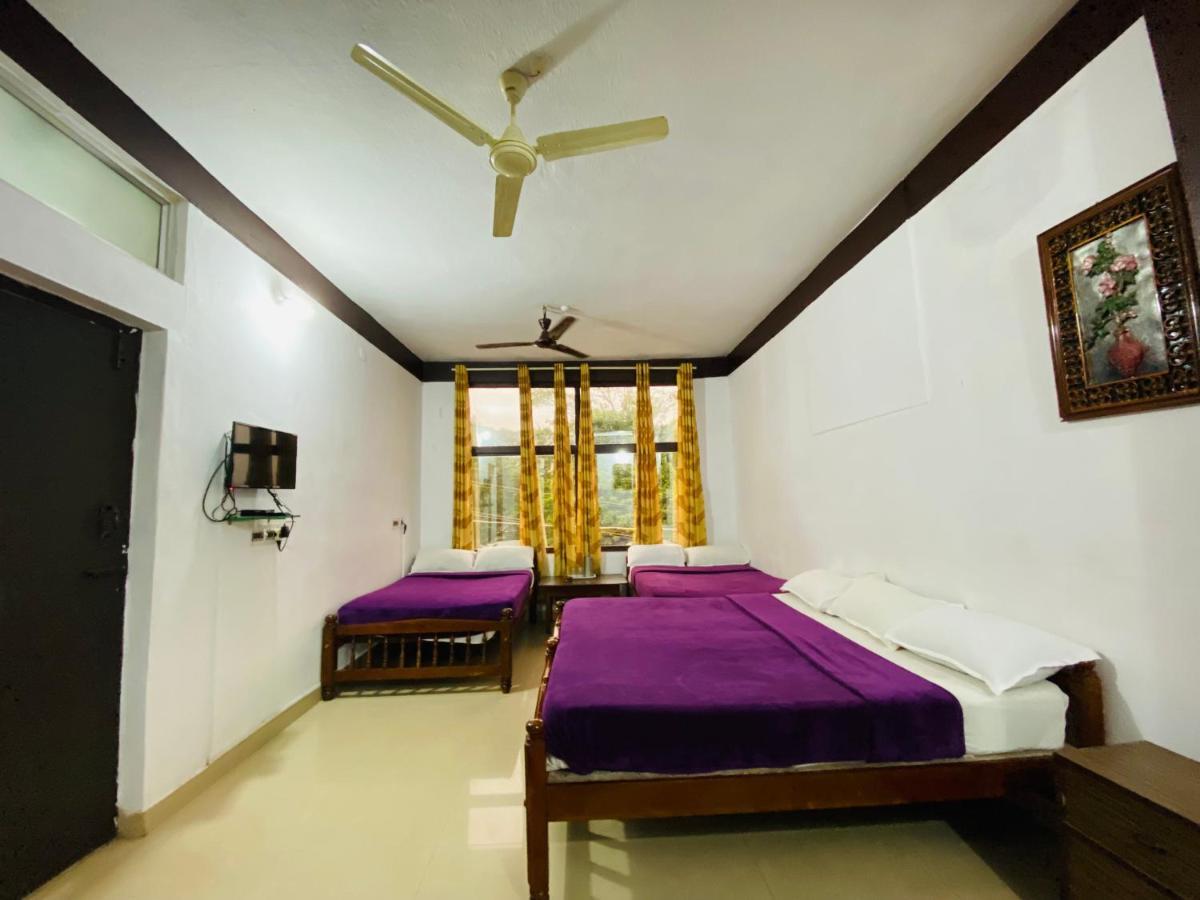 Hotel caveri inn Madikeri Esterno foto