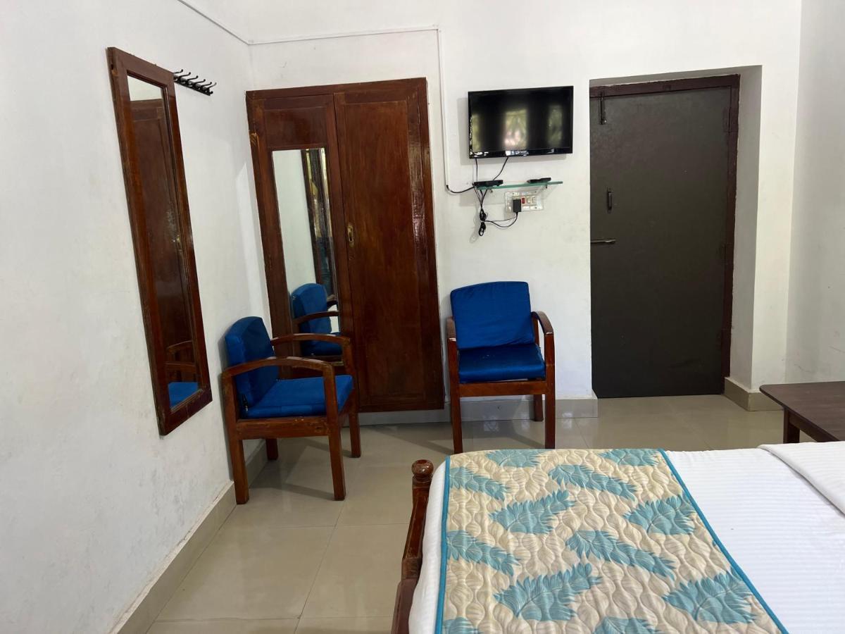 Hotel caveri inn Madikeri Esterno foto